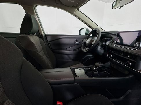 Used 2026 Nissan Rogue SV image 42