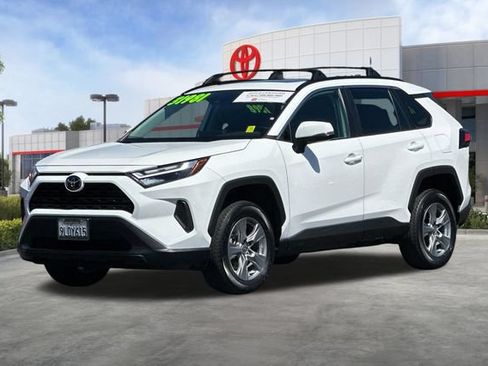 Used 2024 Toyota RAV4 XLE w/ Convenience Package FWD image 10