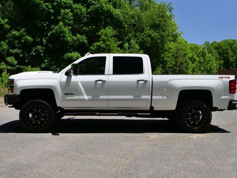 Used 2019 Chevrolet Silverado 3500 High Country w/ Duramax Plus Package AWD/4WD image 33