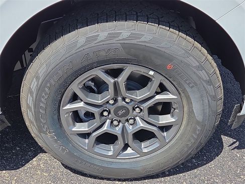 New 2025 Ford Expedition Max Active image 11