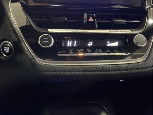 Used 2023 Toyota Corolla SE image 29