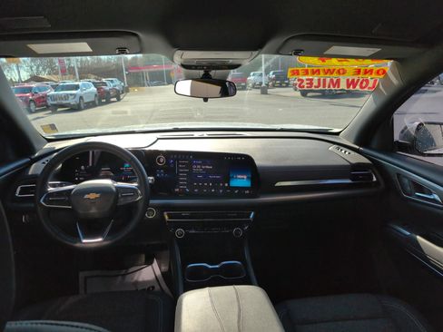 Used 2024 Chevrolet Traverse LS w/ LPO, Floor Liner Package image 32