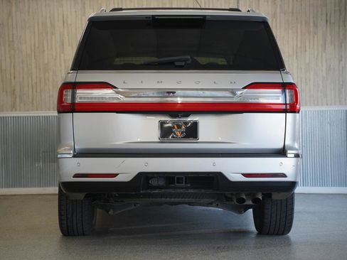 Used 2018 Lincoln Navigator Reserve w/ Technology Package image 9
