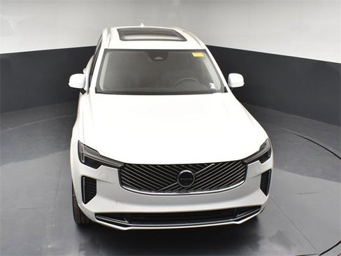 Used 2025 Volvo XC90 B5 Plus w/ Protection Package Premier image 41