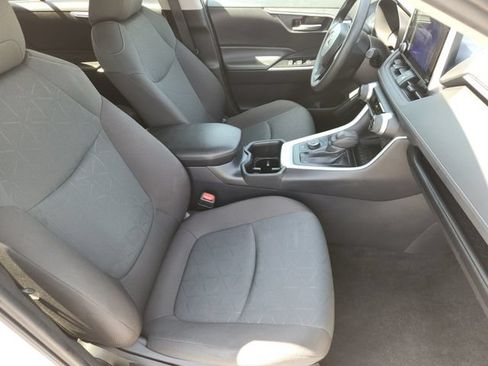 Certified 2025 Toyota RAV4 XLE AWD/4WD image 12