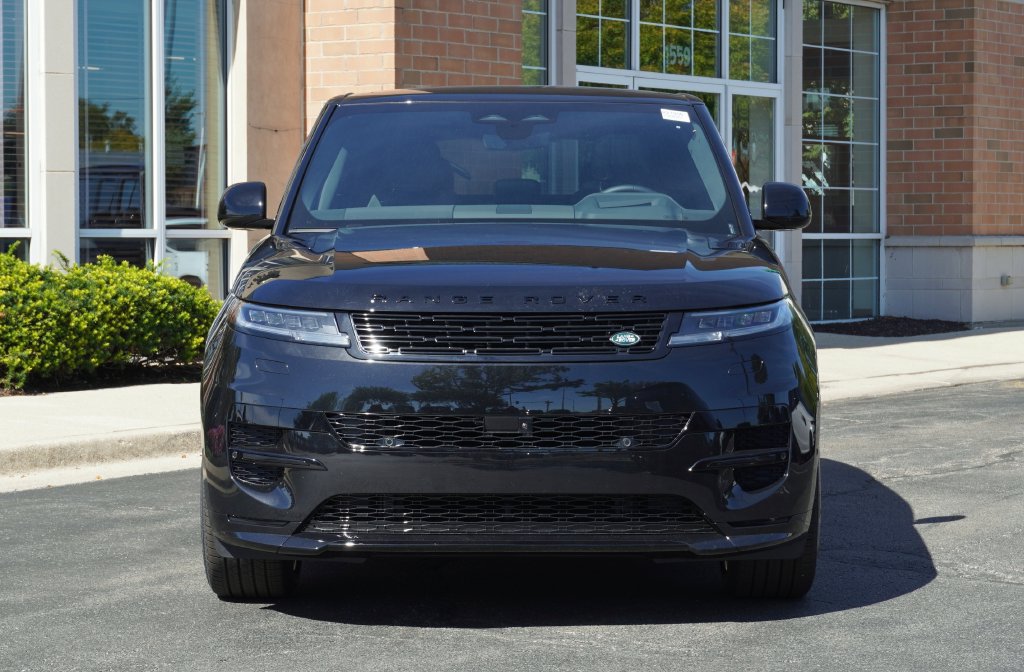 New 2027 Land Rover Range Rover Sport Dynamic SE AWD/4WD image 4