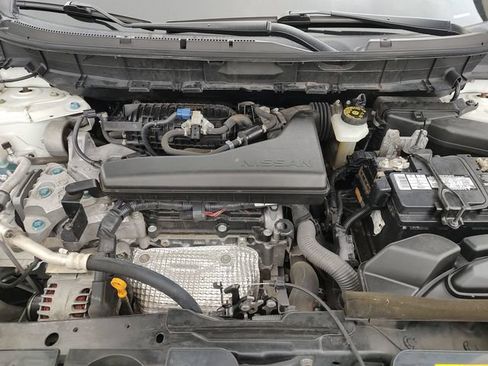 Used 2020 Nissan Rogue S w/ Special Edition Package FWD image 32