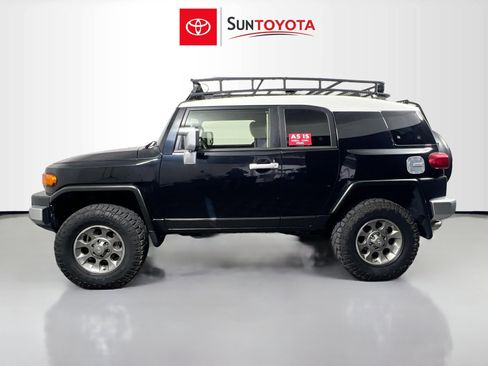 Used 2013 Toyota FJ Cruiser 4WD image 7