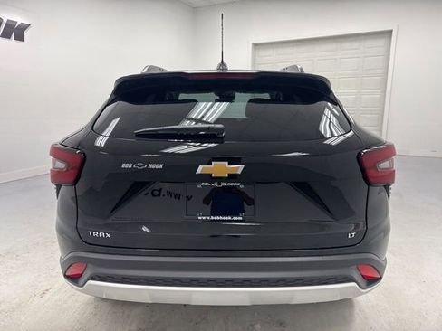 New 2026 Chevrolet Trax LT FWD image 6