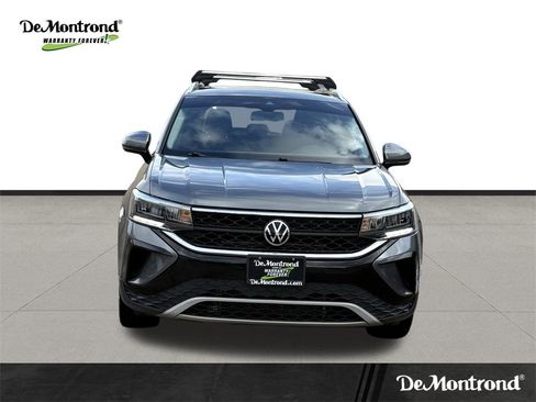 Used 2023 Volkswagen Atlas Cross Sport SE image 2