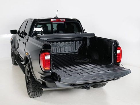 Used 2023 GMC Canyon Denali w/ Denali Black Edition AWD/4WD image 30
