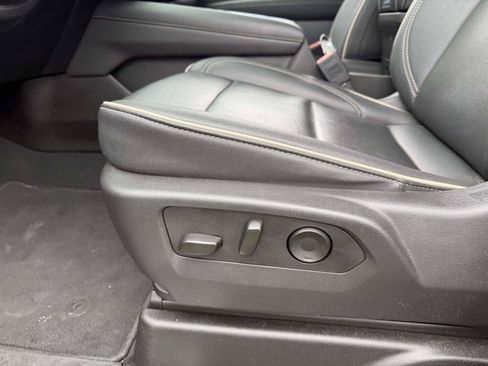 Certified 2025 Chevrolet Tahoe Premier AWD/4WD image 15