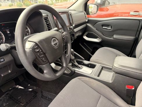 Used 2022 Nissan Frontier SV RWD image 14
