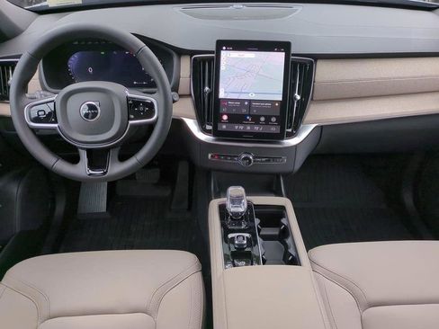 New 2026 Volvo XC90 B6 Plus w/ Protection Package Premier AWD/4WD image 13