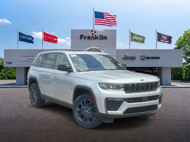 New 2026 Jeep Grand Cherokee Limited AWD/4WD image 1