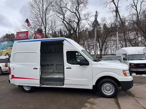Used 2018 Nissan NV 2500 S image 7