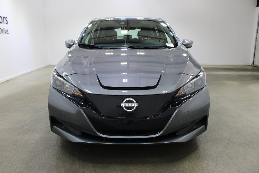 Used 2025 Nissan Leaf S FWD image 7