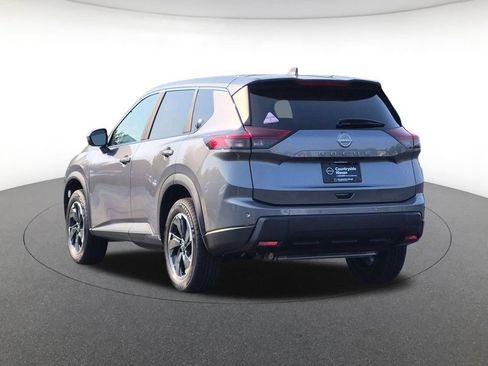 Used 2025 Nissan Rogue SV AWD/4WD image 7