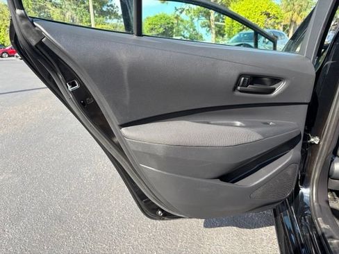 Used 2024 Toyota Corolla LE FWD image 13