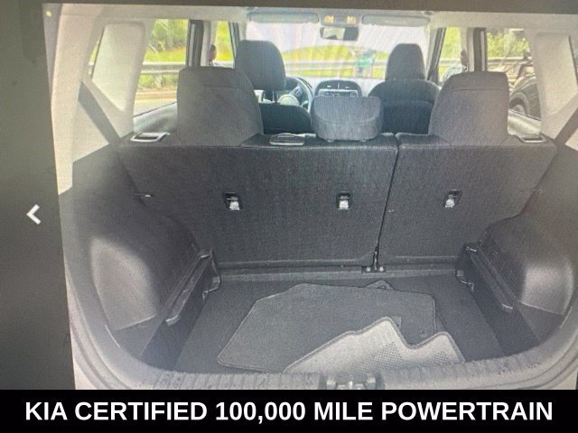 Certified 2025 Kia Soul LX w/ LX Technology Package FWD image 5