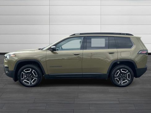 New 2026 Jeep Cherokee Laredo AWD/4WD image 7