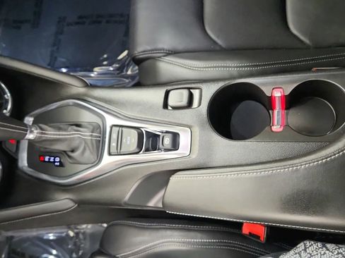 Used 2017 Chevrolet Camaro SS image 31