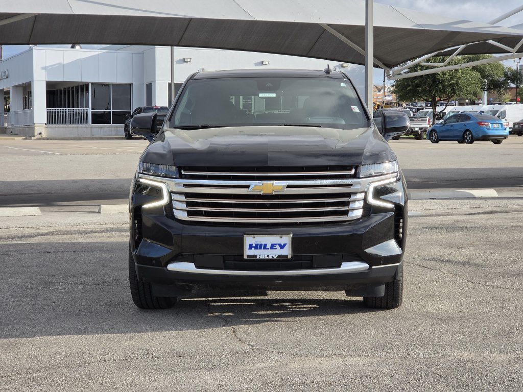Used 2024 Chevrolet Tahoe High Country w/ Premium Package 2 AWD/4WD image 2