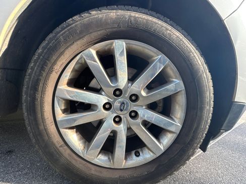 Used 2013 Ford Edge SEL image 14