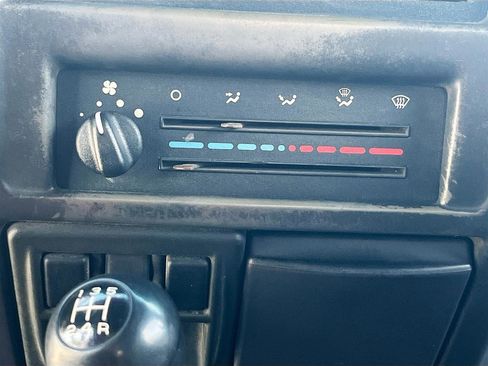 Used 1997 Jeep Wrangler SE image 14