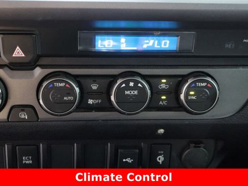 Used 2023 Toyota Tacoma TRD Off-Road image 20