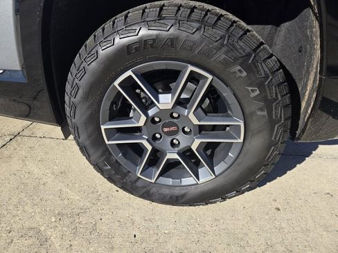 New 2026 GMC Terrain AT4 w/ Convenience Package III image 9