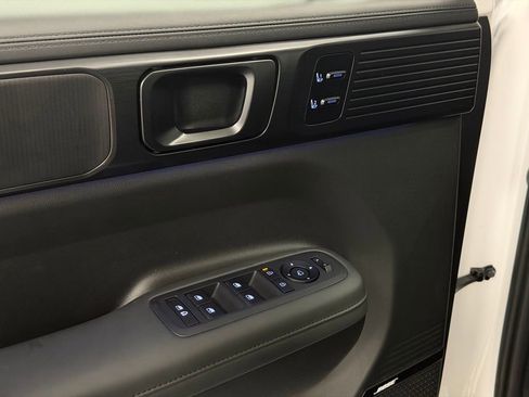 New 2025 Hyundai Santa Fe Calligraphy image 12