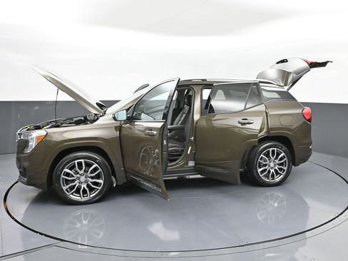 Used 2023 GMC Terrain Denali image 49