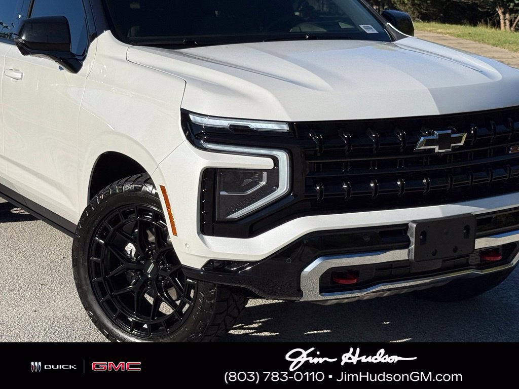 Used 2025 Chevrolet Suburban Z71 w/ Z71 Off-Road Package AWD/4WD image 8