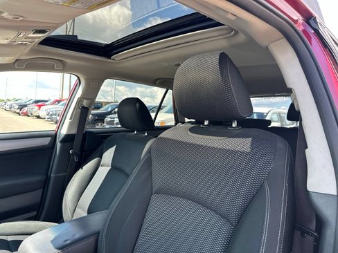 Used 2018 Subaru Outback 2.5i Premium AWD/4WD image 12