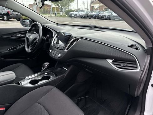 Used 2022 Chevrolet Malibu LT w/ Redline Edition FWD image 21