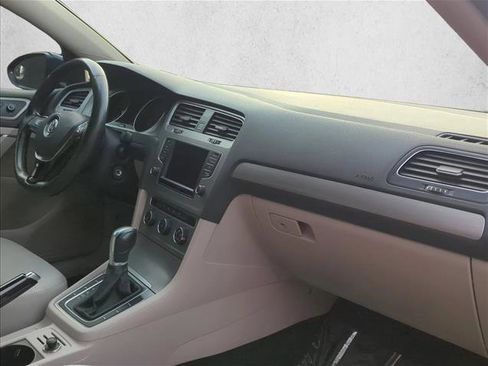 Used 2016 Volkswagen Golf S image 26