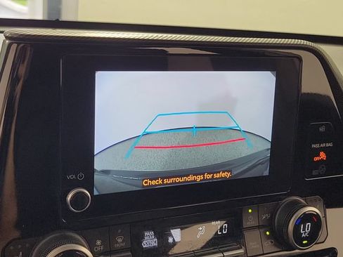 Used 2024 Toyota Highlander XSE FWD image 30