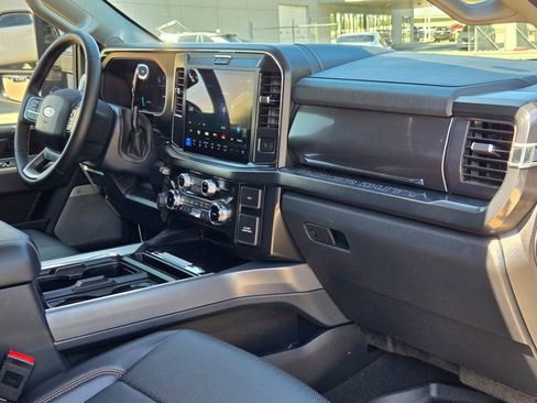 Used 2025 Ford F250 Lariat w/ FX4 Off-Road Package AWD/4WD image 35