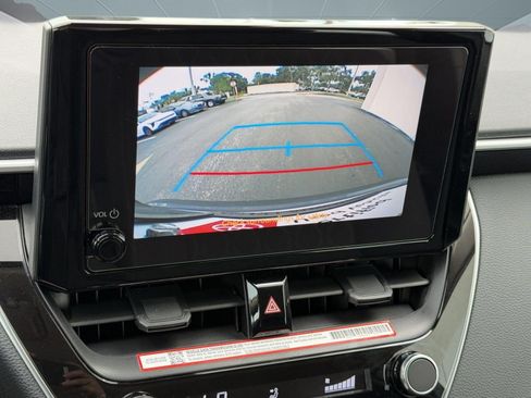 Certified 2025 Toyota Corolla LE FWD image 19