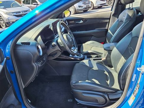 Used 2023 Kia Forte GT-Line w/ GT-Line Premium Package FWD image 7