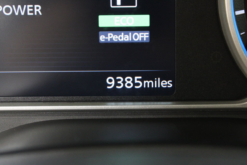 Used 2025 Nissan Leaf S FWD image 11