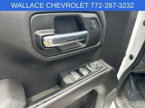 Certified 2022 Chevrolet Silverado 1500 Custom AWD/4WD image 18