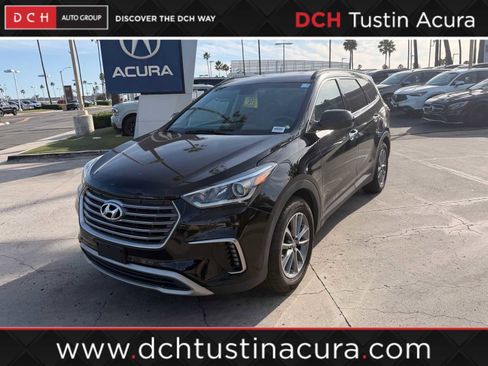 Used 2017 Hyundai Santa Fe SE FWD image 1