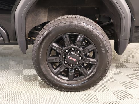 Used 2026 GMC Sierra 2500 AT4 w/ AT4 Premium Plus Package AWD/4WD image 19