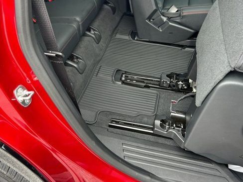 Certified 2024 Chevrolet Traverse RS image 54