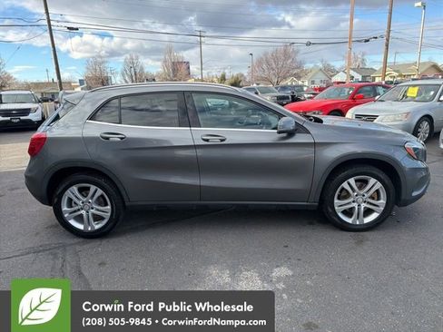 Used 2017 Mercedes-Benz GLA 250 4MATIC image 4