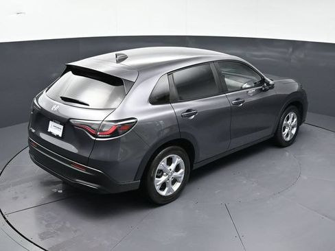 Certified 2025 Honda HR-V LX image 28