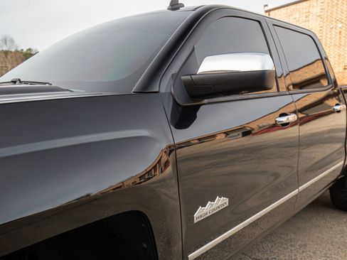 Used 2014 Chevrolet Silverado 1500 High Country w/ High Country Premium Package image 5