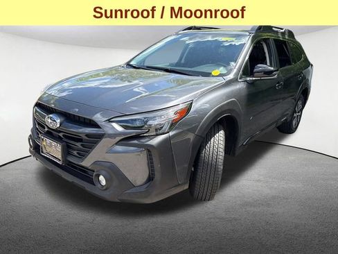 Certified 2025 Subaru Outback Premium AWD/4WD image 5